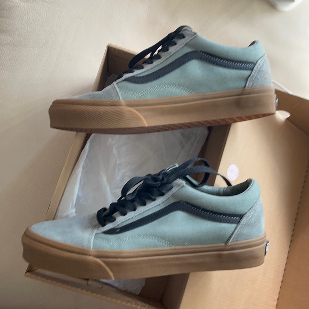 Vans -Off the Wall NWT